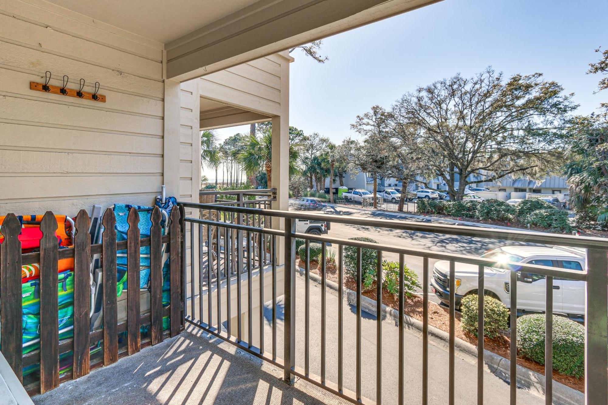 Coastal Condo With Pool And Direct Beach Access! Hilton Head Island Bagian luar foto