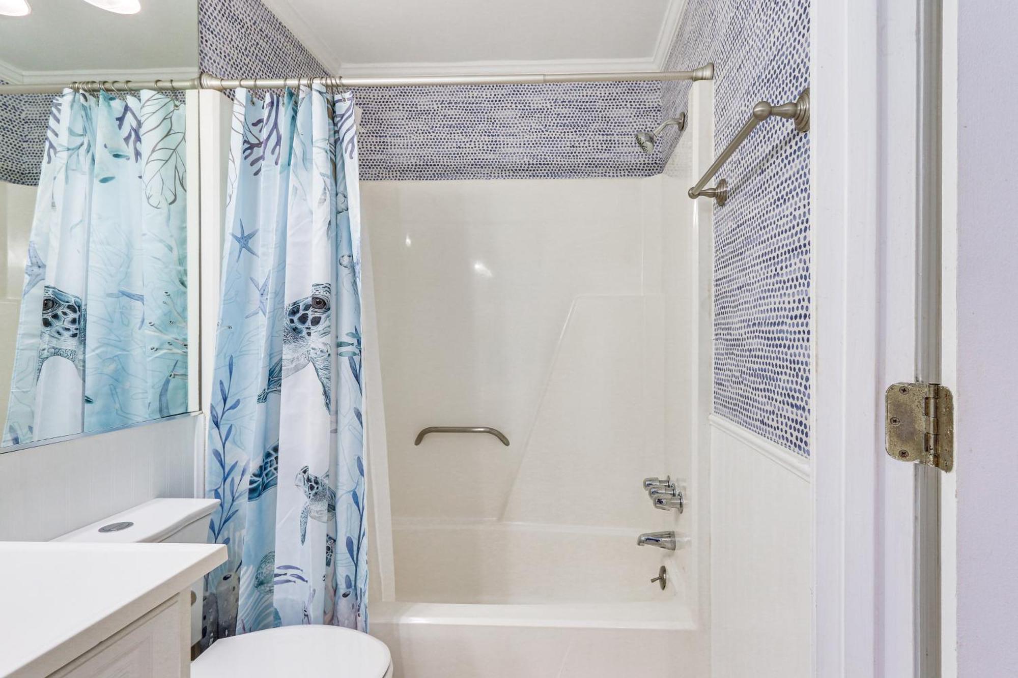 Coastal Condo With Pool And Direct Beach Access! Hilton Head Island Bagian luar foto
